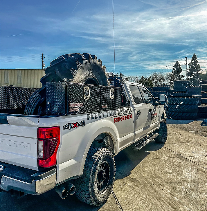 Dynamic Mobile Tire truck with large tire